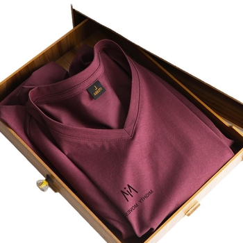 Muški ljetni T‑shirt od mercerizirane pamuka s V‑izrezom, kratki rukav, bijela, sportski stil