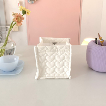 Kremasto bijela kvadratna kutija za pohranu od pamuka s quilted dizajnom, sklopiva, velika kapaciteta za svakodnevnu upotrebu.