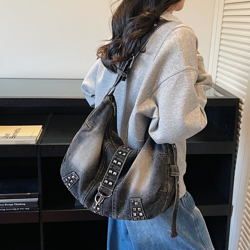 2025 nova retro distresirana crossbody torba s nitima, oprani denim, ženska svakodnevna torba za rame
