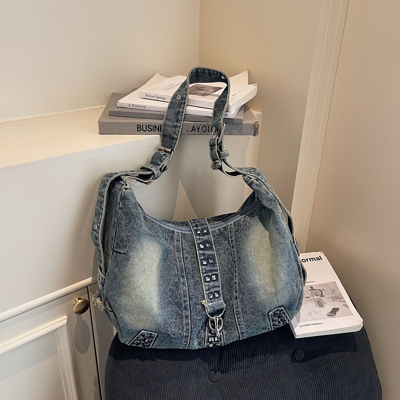2025 nova retro distresirana crossbody torba s nitima, oprani denim, ženska svakodnevna torba za rame