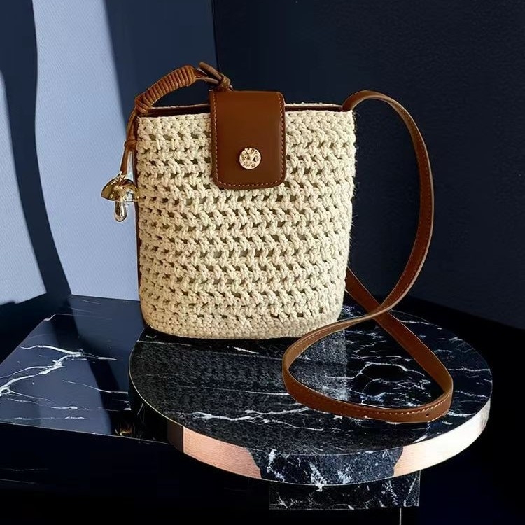 Mini pamuk torba Tote s poklopcem, rameni ili crossbody remen, džep na zip i džep za telefon, ljeto 2025