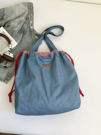 Unisex torbica za rame s nišnim dizajnom, casual crossbody torba, model 2026, svestrana