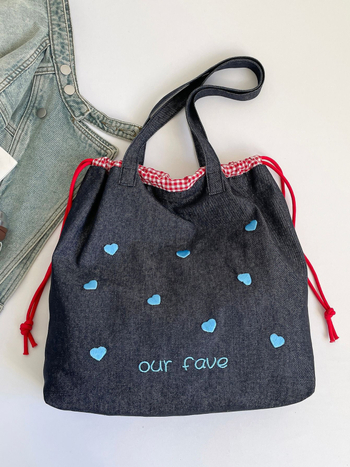 Unisex torbica za rame s nišnim dizajnom, casual crossbody torba, model 2026, svestrana