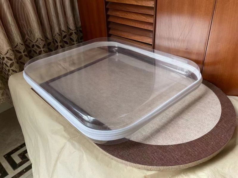 Skлопiva tvrda torba za pohranu sa zatvaračem, za kućnu organizaciju odjeće i sitnica.