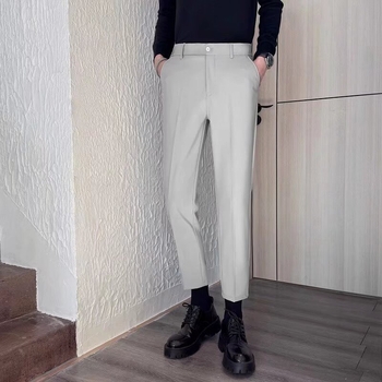 Muške crne hlače s flis podstavom, slim fit, ravni kroj, skraćena duljina za jesen-zimu