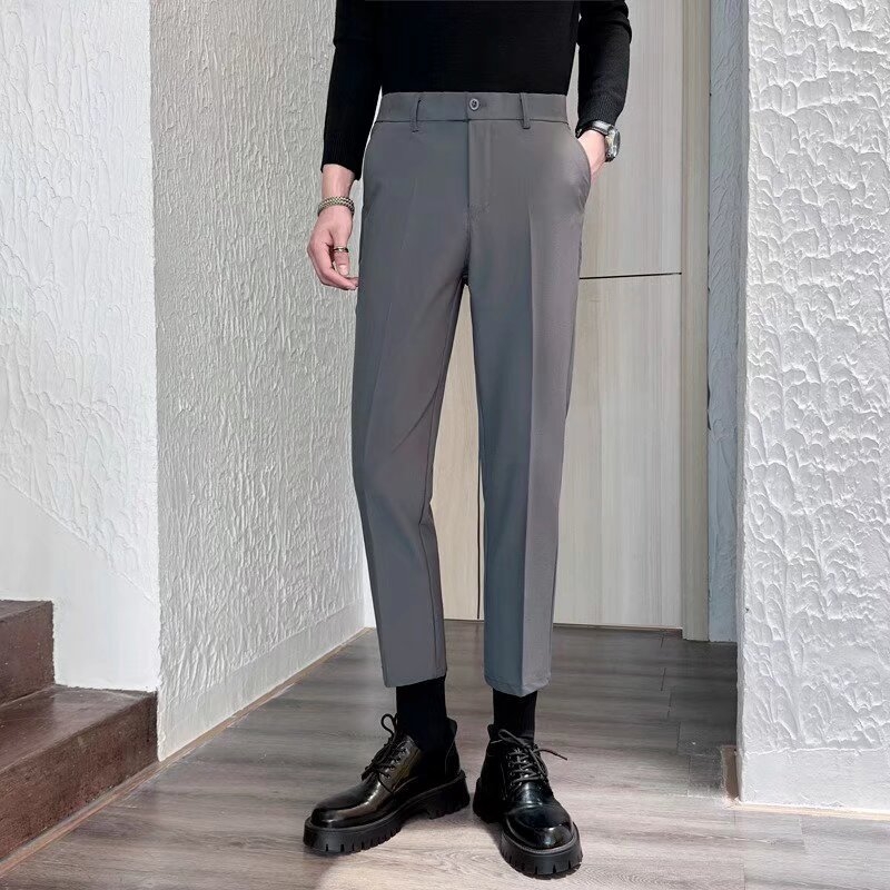 Muške crne hlače s flis podstavom, slim fit, ravni kroj, skraćena duljina za jesen-zimu