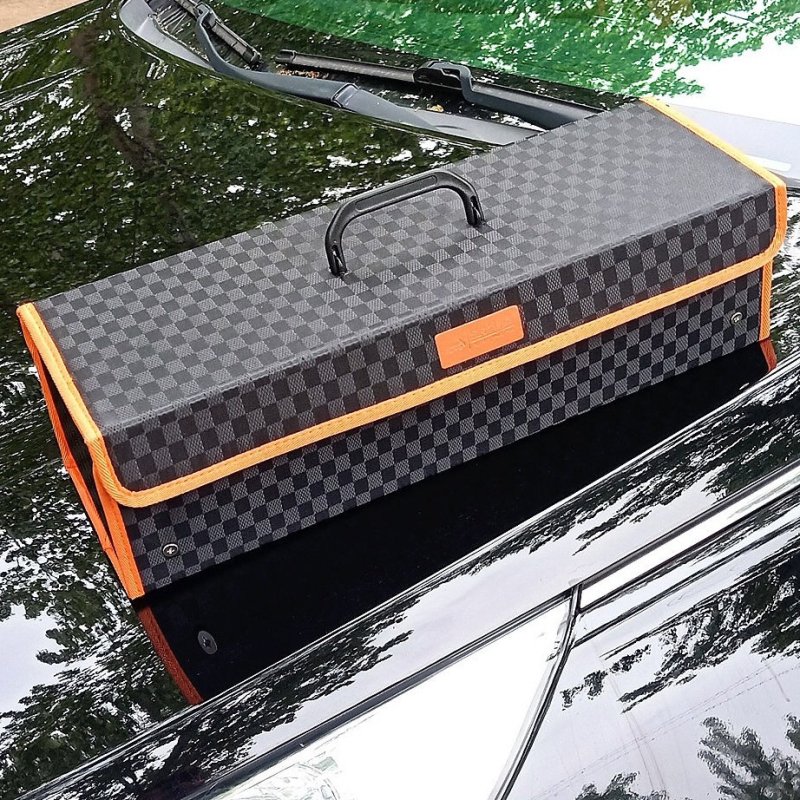 Unutarnja kutija za pohranu automobila s držačem za četkicu za vosak i pretincom u prtljažniku