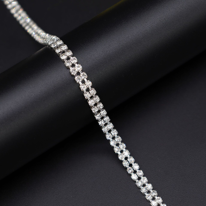 Petoredni nagnuti rhinestones lanac s ručno prišivenim spojnicama za ukrašavanje odjeće