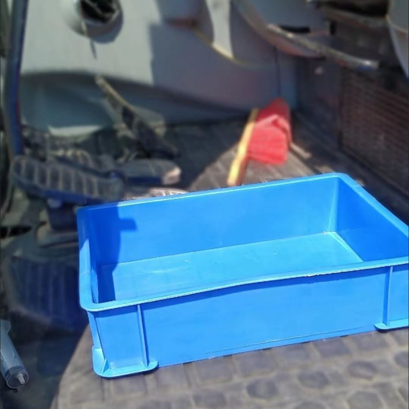 Plastična kutija za pohranu u kabini bagra – cipele i dodaci
