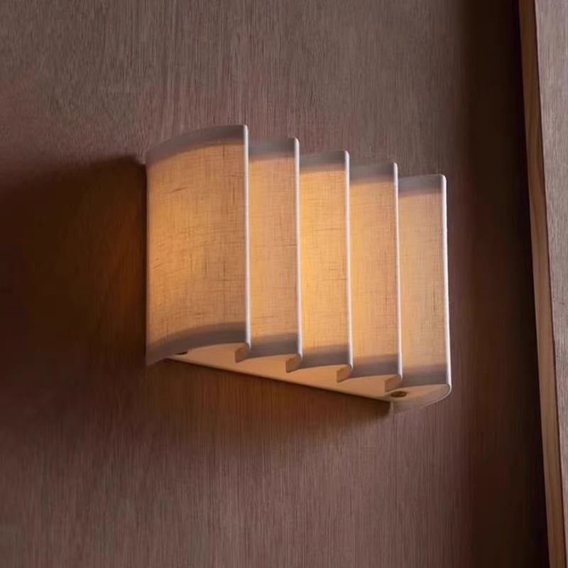 Stona lampa u japanskom stilu, retro dizajn za dnevni boravak, hodnik i spavaću sobu — atmosfersko svjetlo uz krevet
