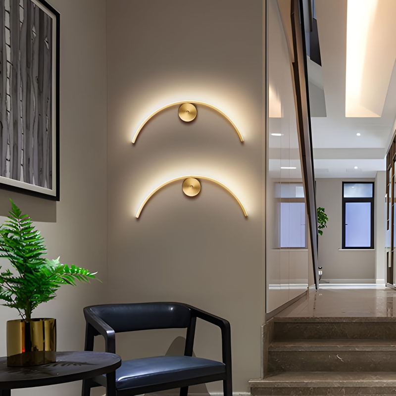 LED zidna svjetiljka s dugim C-oblikom, moderni minimalistički stil, dojam vrhunske kvalitete, za spavaću sobu, dnevni boravak i hodnik.