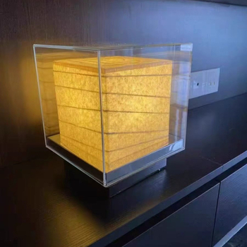 Elegantna zidna lampa za hotele i hostele – pogodna za hodnike i spavaće sobe