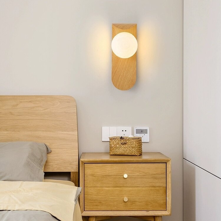 Zidna lampica za spavaću sobu i hodnik, retro wabi-sabi stil, moderan minimalistički dizajn, boja oraha