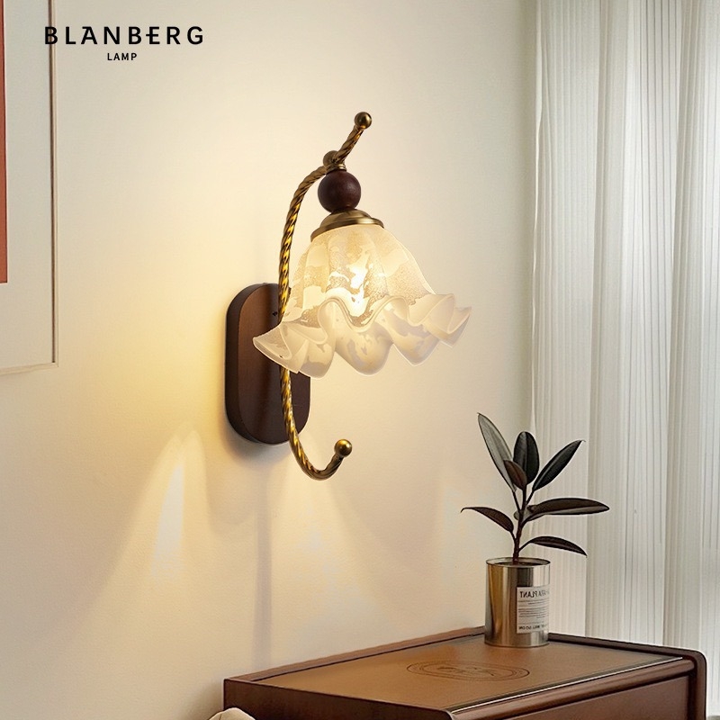 Zidna lampa sa staklenim sjenilom u stilu sredine stoljeća, vintage francuski retro dizajn, metalno tijelo, noćna svjetiljka za spavaću sobu, zaštita očiju, rasvjeta hodnika