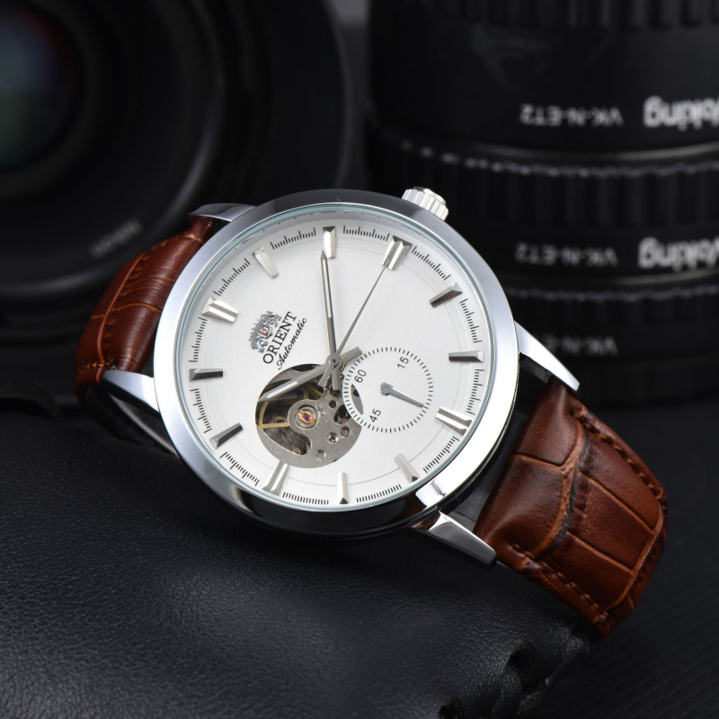 Férfi bőrszíjas mechanikus karóra, kronográf és 24 órás kijelző, rozsdamentes acél tokkal, zafír kristály, 43 mm-es számlap