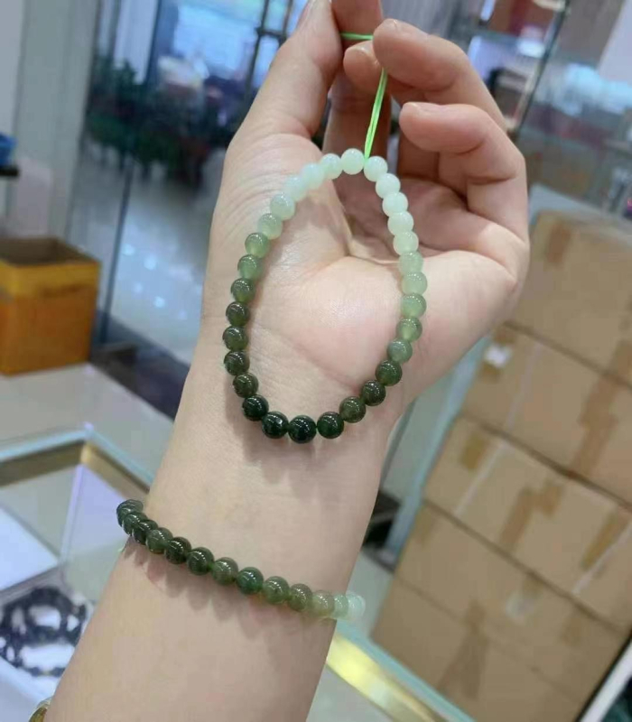 Hetian Jade trodijelni set: ogrlica, narukvica i naušnice s okruglim perlama
