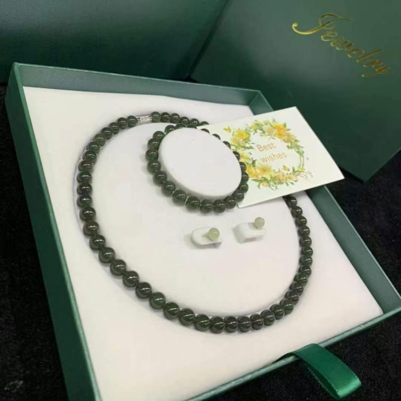 Hetian Jade trodijelni set: ogrlica, narukvica i naušnice s okruglim perlama