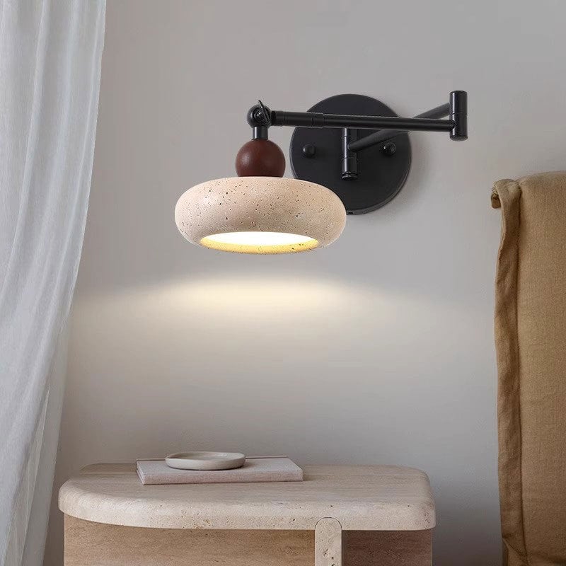 Skandinavska zidna lampa s pomičnim ramenom od žutog travertina – vintage dizajnerski stil, podesiva LED lampica za čitanje u radnoj sobi i dnevnom boravku.