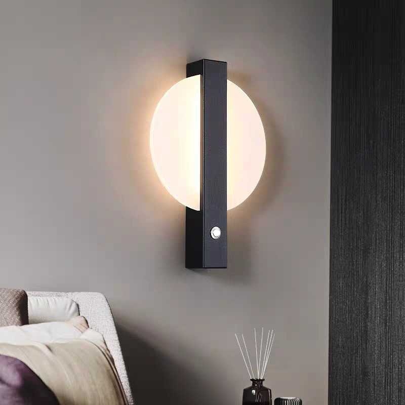 Moderna minimalistička LED zidna lampa za spavaću sobu, zaštita očiju, personalizirani i kreativni dizajn, topla svjetlost uz krevet