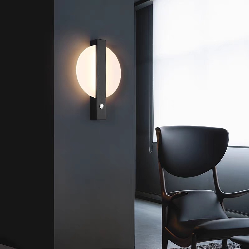 Moderna minimalistička LED zidna lampa za spavaću sobu, zaštita očiju, personalizirani i kreativni dizajn, topla svjetlost uz krevet