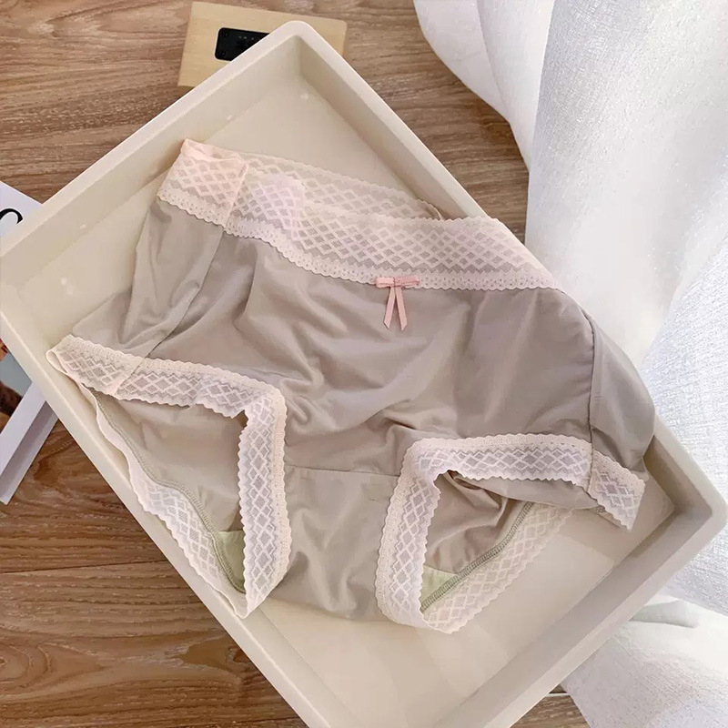 Ženske gaćice Milk Ice Silk, svilenkasto nježne, ultra-tanke, najlon s modalnom podlogom, srednji pojas, prozračné
