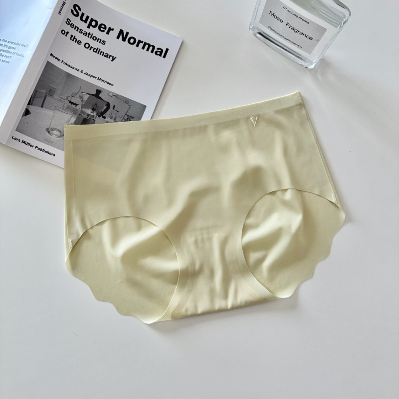 Ženske gaćice Ice Silk Nude bez šavova, udobne i prozračne, srednja visina, bikini stil