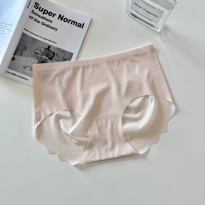Ženske gaćice Ice Silk Nude bez šavova, udobne i prozračne, srednja visina, bikini stil