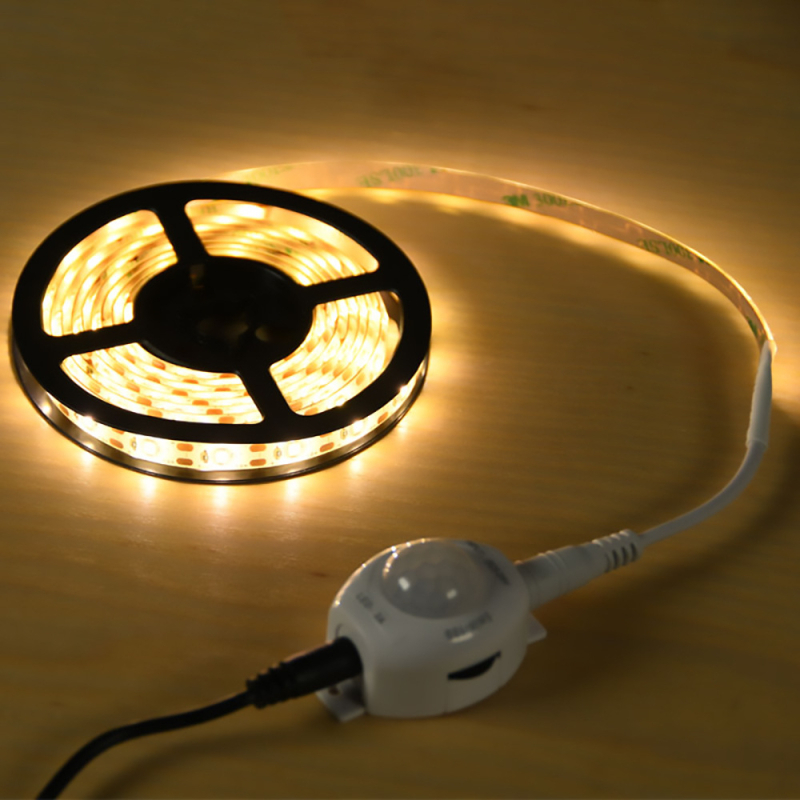 12V LED traka 2835 uz krevet s upravom osvjetljenja i senzorom pokreta, za garderobu i ormar, inteligentno prepoznavanje