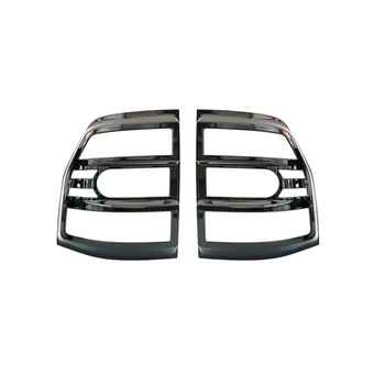Ramă decorativă pentru farul de stop Mitsubishi Pajero 2019