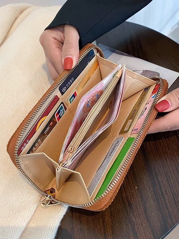 Ženski novčanik–clutch od kordure s prugama, srednje duljine, večernja torbica s džepom za telefon