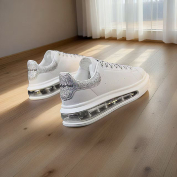 Pantofi sport casual unisex, primăvara 2025, talpă ușor înălțată cu pernă de aer – albi, ușori