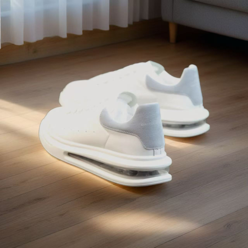 Pantofi sport casual unisex, primăvara 2025, talpă ușor înălțată cu pernă de aer – albi, ușori