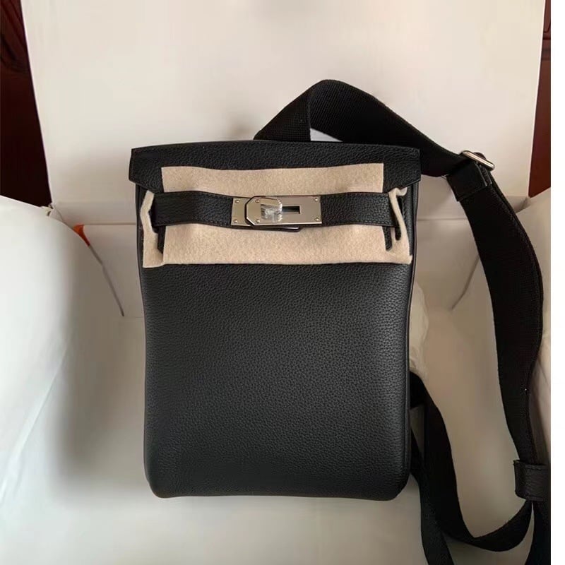 Ženska torbica od prve slojevine teleće kože, preko ramena i križna s preklopom
