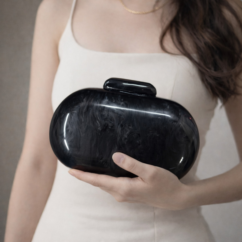 Ženska večernja torbica od akrila, u obliku ovalne školjke, crossbody torba