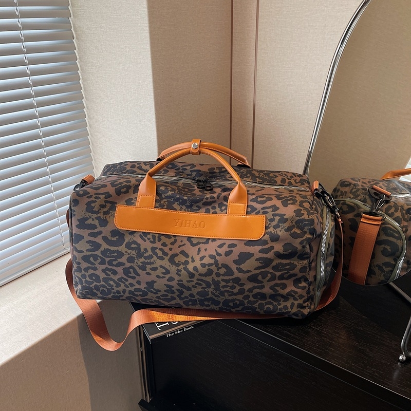 Torba za fitness putovanja s leopard printom, velika zapremina, naramenica i crossbody, pretinac za cipele sa suhim i mokrim dijelom
