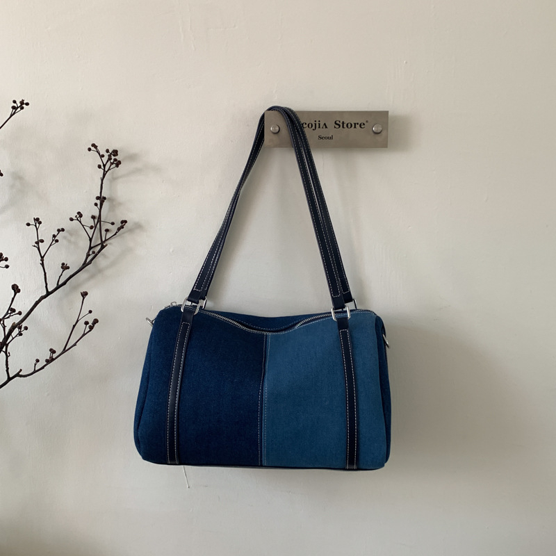 Ženska torbica od denima, Boston stil s patchworkom i bojama blokova, svakodnevna torba na rame ili crossbody, model 2026