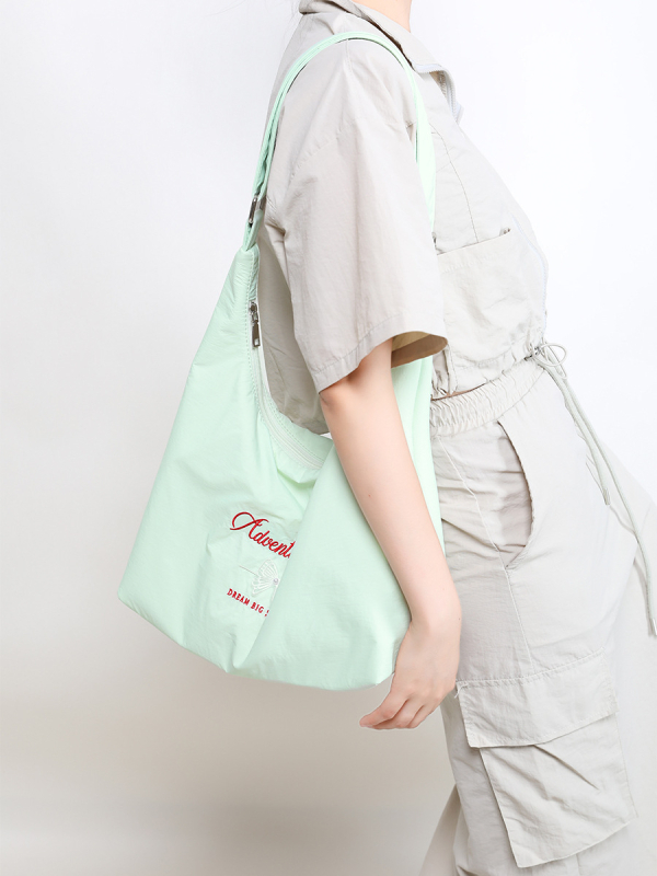 Ženska platnena crossbody torba, korejski nišni stil, velik kapacitet, tote torba, svježa i slatka estetika