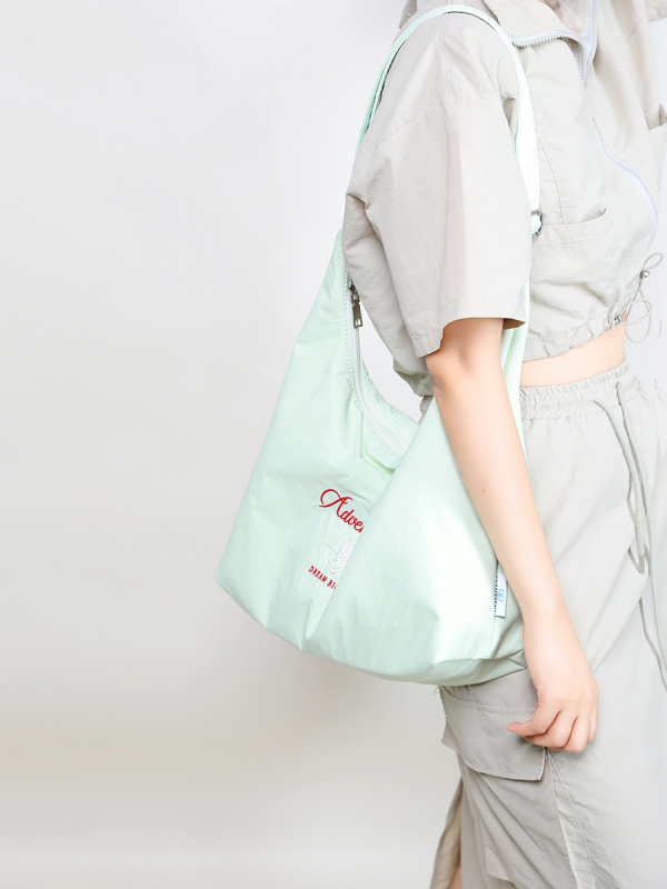 Ženska platnena crossbody torba, korejski nišni stil, velik kapacitet, tote torba, svježa i slatka estetika
