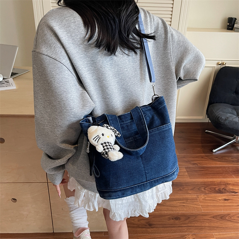 Ženska denim bucket torba u korejskom stilu, svestrana torba preko ramena ili crossbody s pretincem za telefon