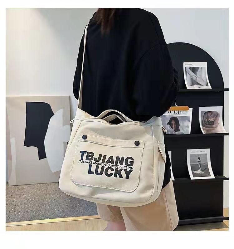 Nova platnena torba, korejskog stila za rame i crossbody, s natpisom slovima, velika kapaciteta za učenike