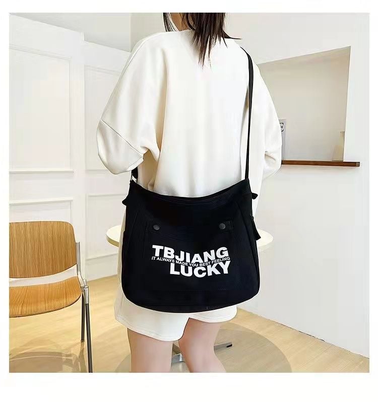 Nova platnena torba, korejskog stila za rame i crossbody, s natpisom slovima, velika kapaciteta za učenike