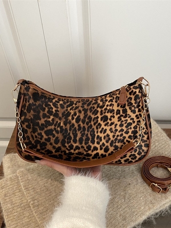Ženska torbica za ramena s leopard uzorkom, korejskog stila, mala, sintetička koža, jesen-zima 2026 retro dizajn