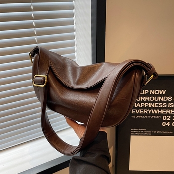 2025 nova putna torba s nabranom teksturom, nišna, jednostavna i svestrana crossbody torba za žene, moderna dnevna torba preko ramena