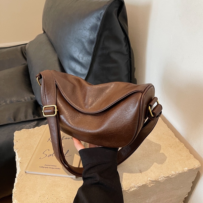 2025 nova putna torba s nabranom teksturom, nišna, jednostavna i svestrana crossbody torba za žene, moderna dnevna torba preko ramena