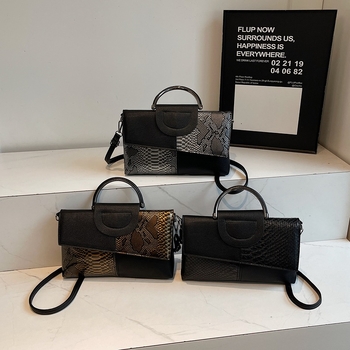 Ženska PU kožna crossbody torba, mala kvadratna torba, gradski stil, zimska kolekcija 2025