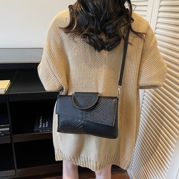 Ženska PU kožna crossbody torba, mala kvadratna torba, gradski stil, zimska kolekcija 2025