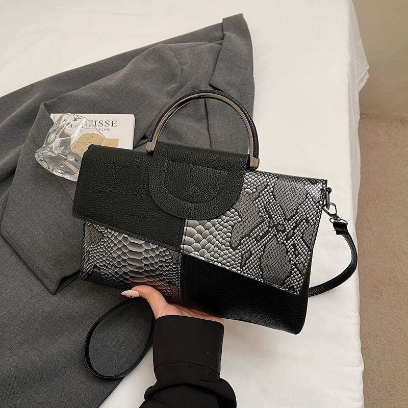 Ženska PU kožna crossbody torba, mala kvadratna torba, gradski stil, zimska kolekcija 2025