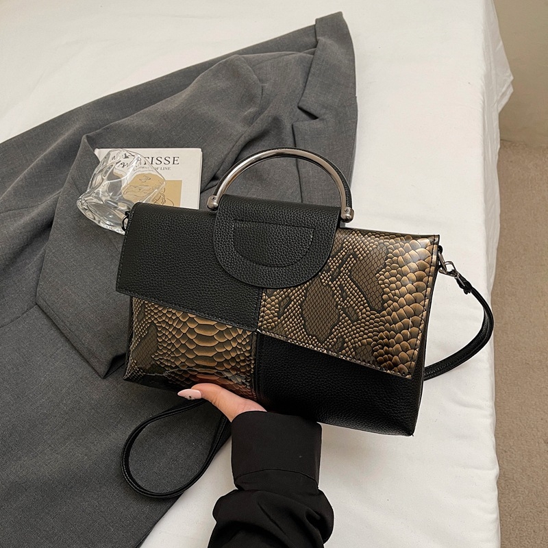 Ženska PU kožna crossbody torba, mala kvadratna torba, gradski stil, zimska kolekcija 2025