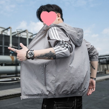 Lagana muška jakna s kapuljom za zaštitu od sunca, ljeto, sportski stil, poliester