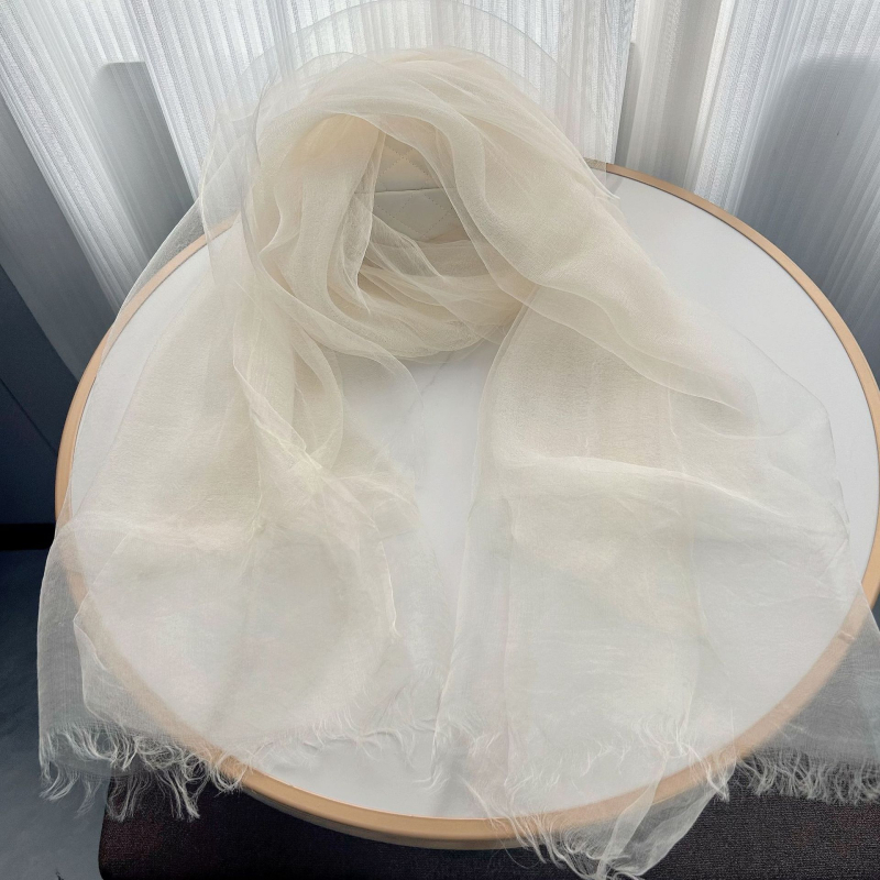 Női kétszálas selyemsál, vékony egyszínű selyemsál tavasz–nyárra, divatos és minimalist.